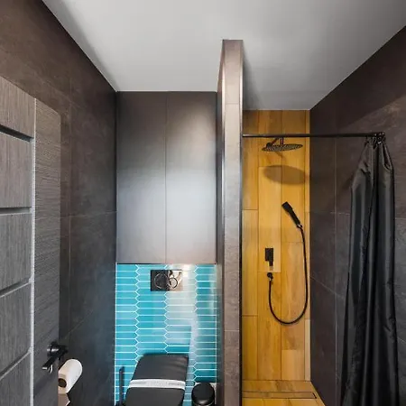 Sklep Na Spravnem Miste - Degustace, A Wellness Apartment