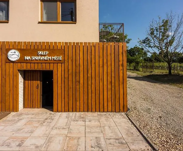 Sklep Na Správném Místě - Degustace, A Wellness Apartamento Brod nad Dyji